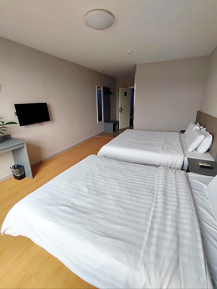 7 Days Inn Yantai Development Zone Bathing Beach