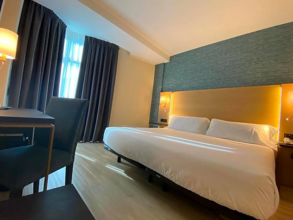 Hotel Zentral Gijón Rey Pelayo