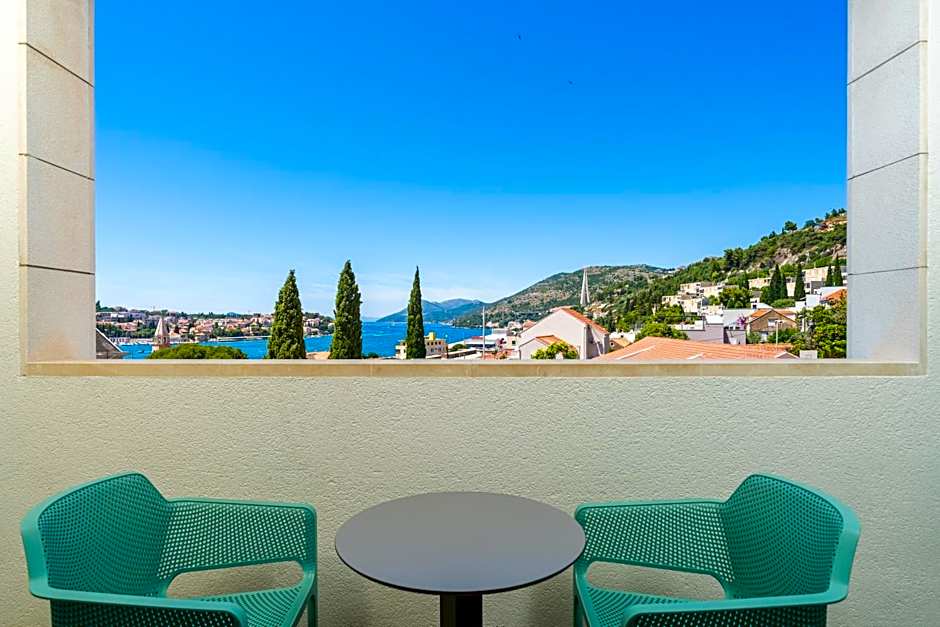 Berkeley Hotel & Day Spa