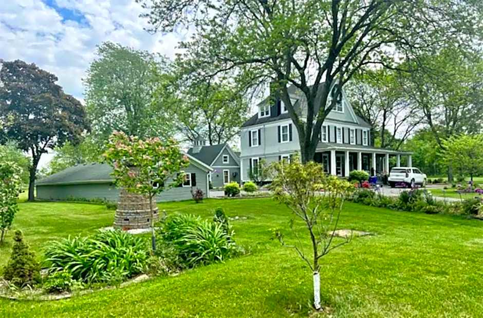 Niagara River Estate