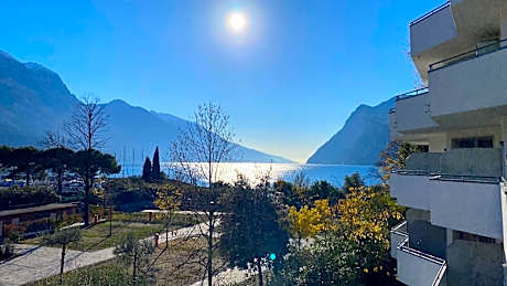 Comfort Double room with Partial Lake View