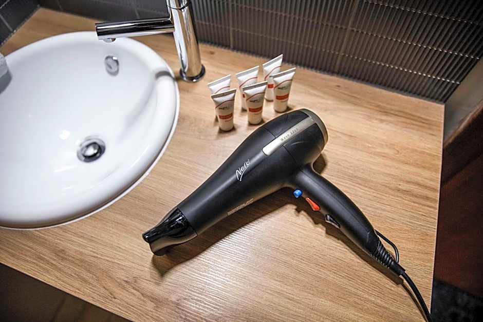 Nightcap at Empire Hotel