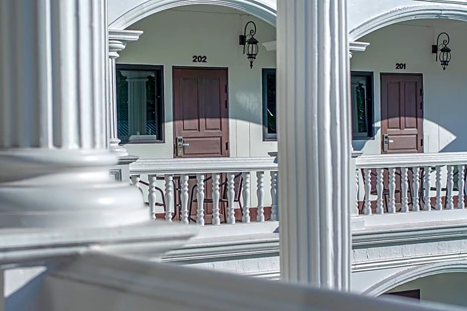 Happiness Guesthouse