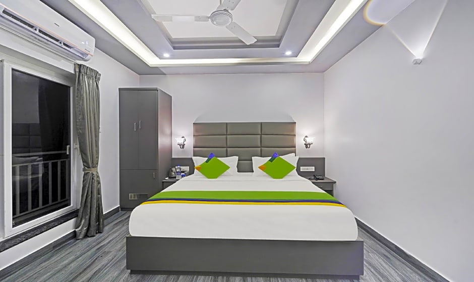 Treebo Premium Raffis' Andalusia Bay Way