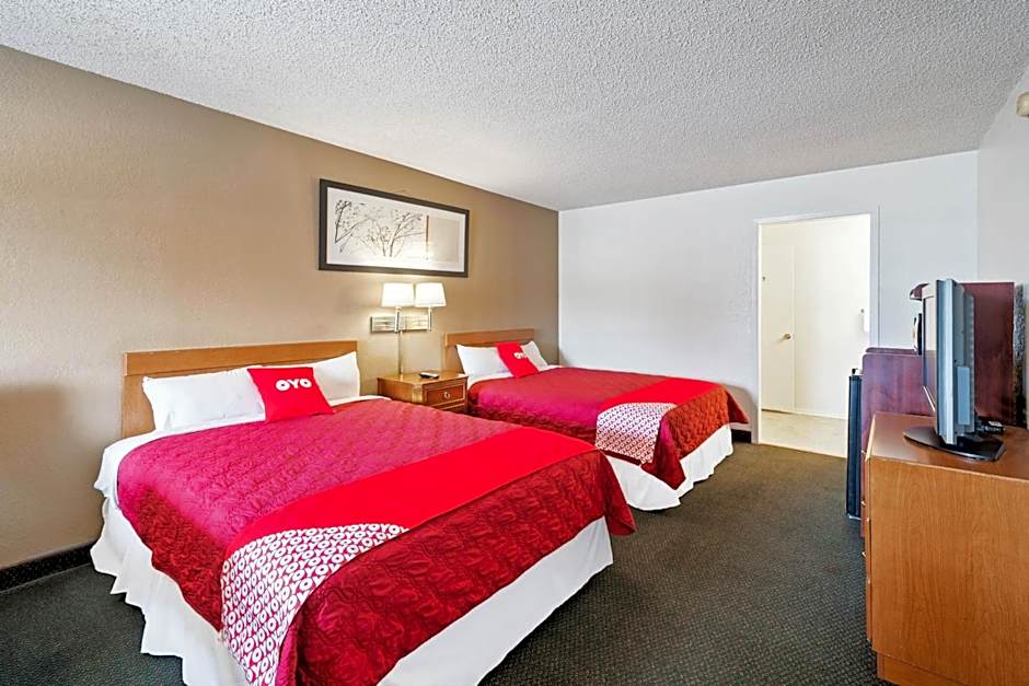 OYO Hotel Junction TX I-10