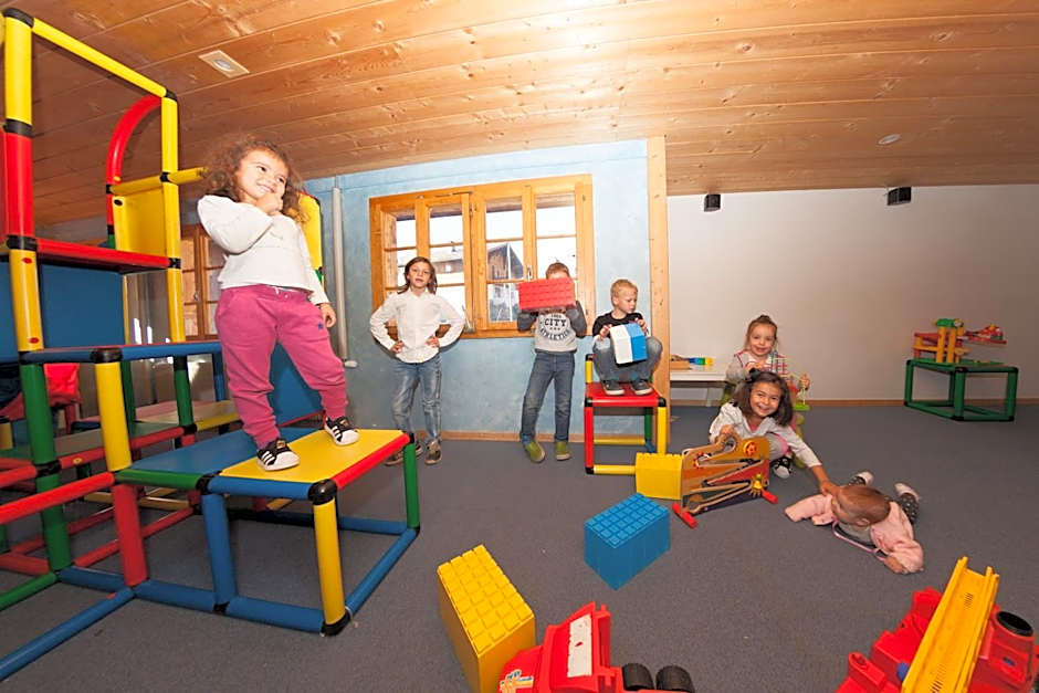 Familienhotel Alpina