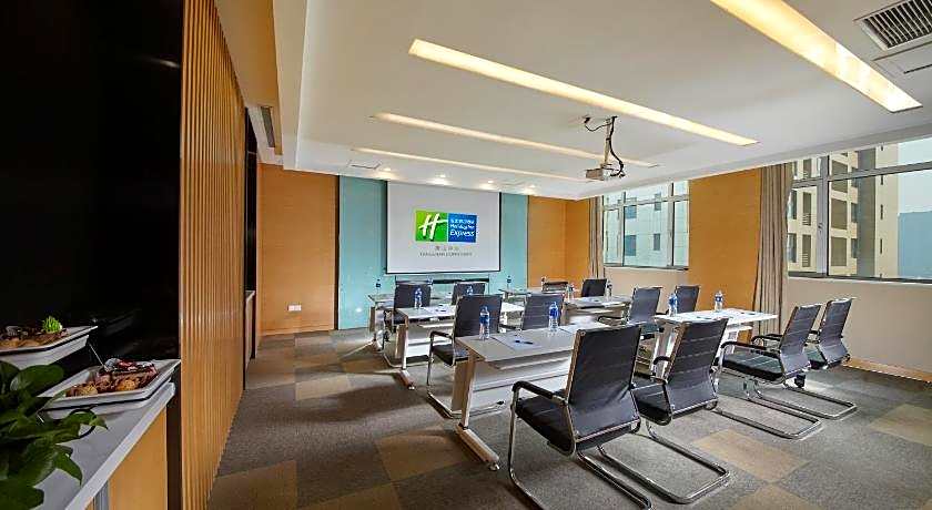 Holiday Inn Express Tangshan Downtown By IHG