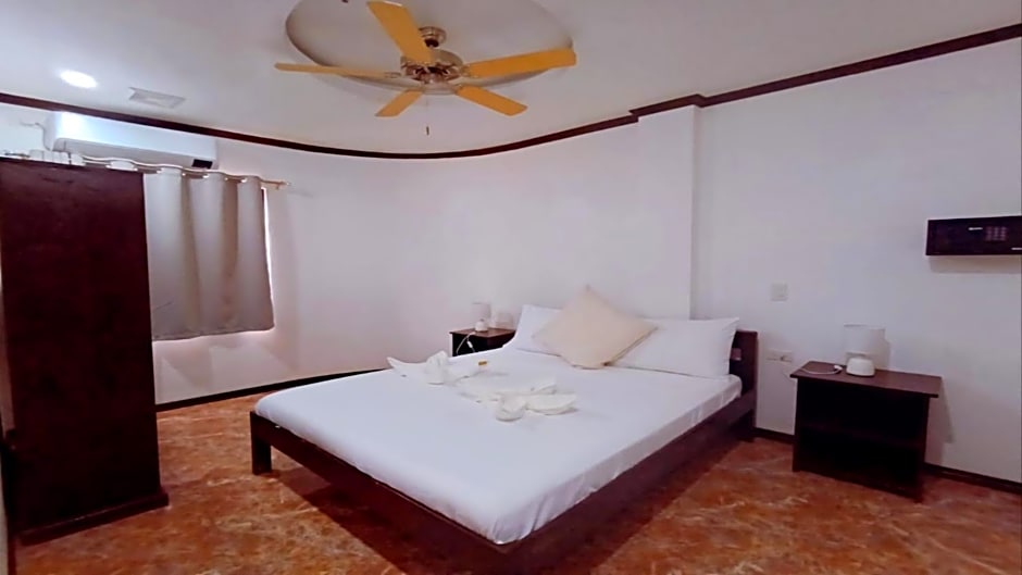 Hotel Oasis Port Barton