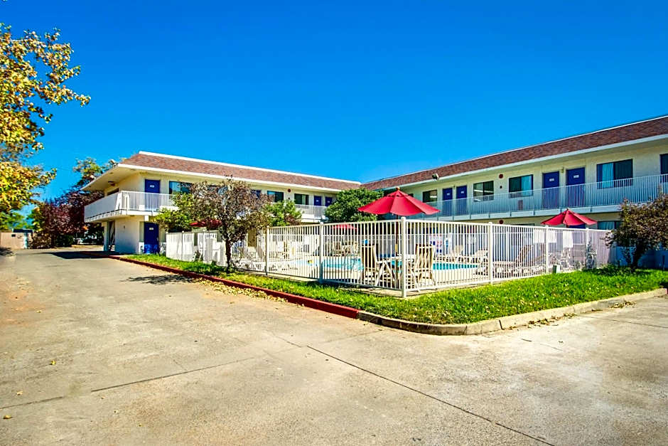 Motel 6-Redding, CA - North