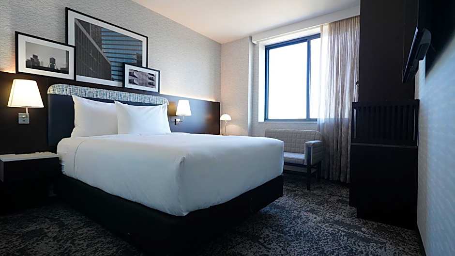 DoubleTree by Hilton Long Island City, NY