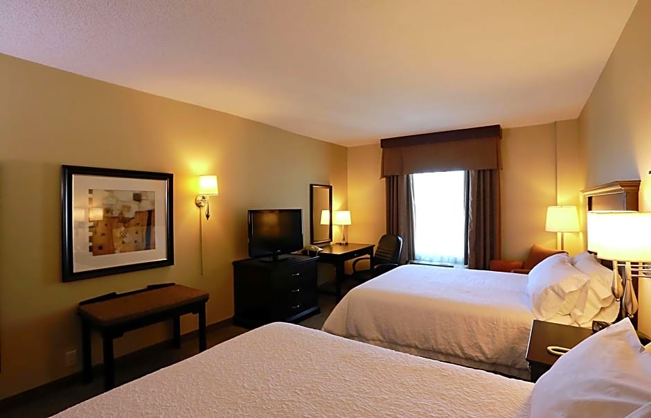 Hampton Inn By Hilton & Suites Laval Quebec Canada