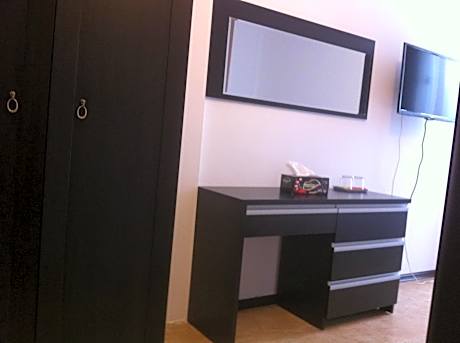 Classic Double Room without Balcony and Lateral Sea View