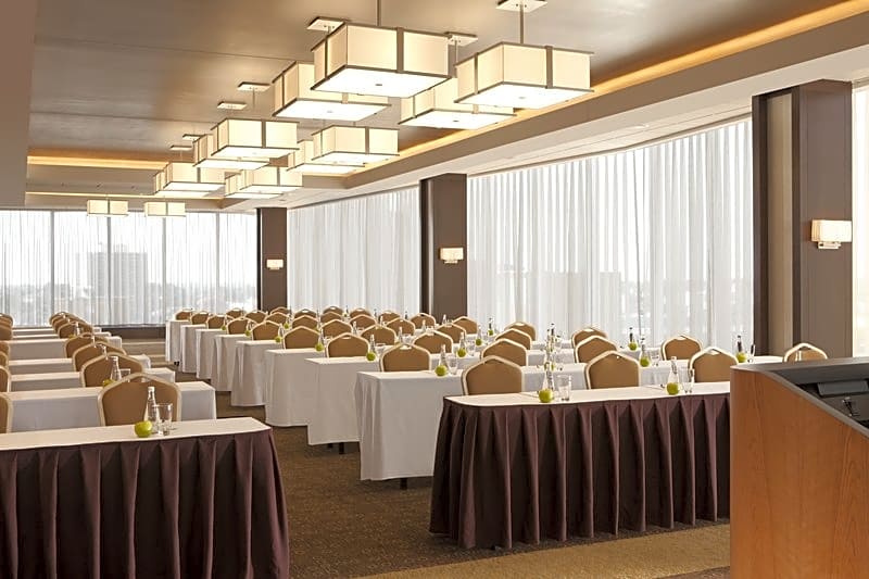 Sheraton Minneapolis Downtown Convention Center