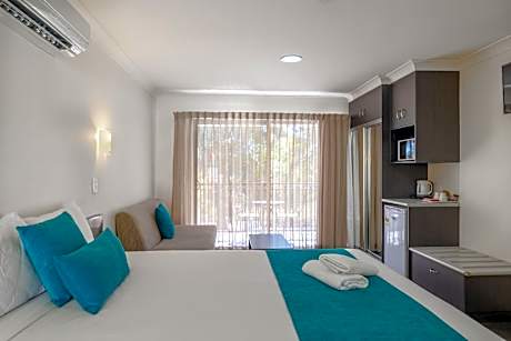 Queen Room with Balcony