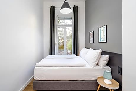 Three-Bedroom Apartment with terrace