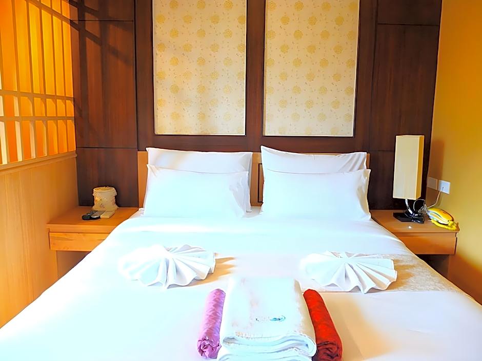 Baan Term Fun Saen Suk