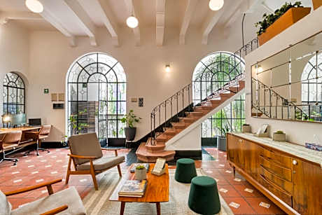 Santa Casa by Tasman