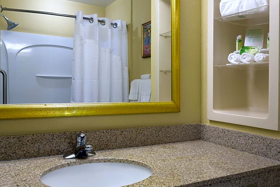 Holiday Inn Express & Suites Sebring By IHG