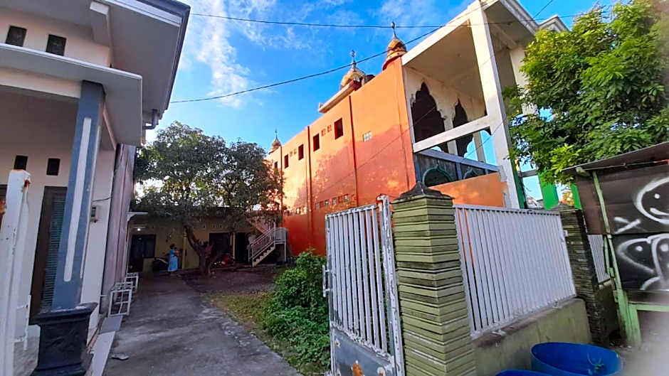 Hotel O Aero Kost Bu Lisa Syariah Near Pasar Tradisional Lawang