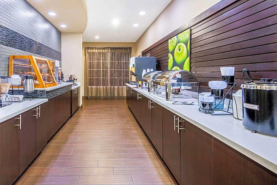 La Quinta Inn & Suites by Wyndham Clinton Historic Route 66