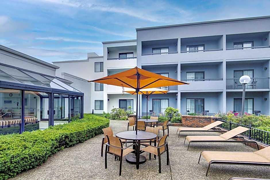 Courtyard by Marriott Chicago Glenview/Northbrook