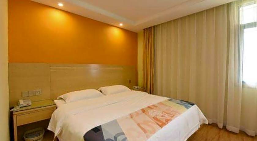 Shell Hefei Luyang District Sipai Building Subway Station Hotel – Hefei, VA