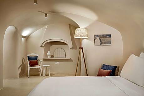 Mill Haven Suite, 2 Bedroom Bi-level Suite, Bedroom 1: King, Bedroom 2: King, Caldera view