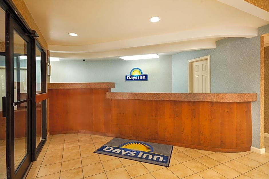 Days Inn by Wyndham Atlanta Stone Mountain