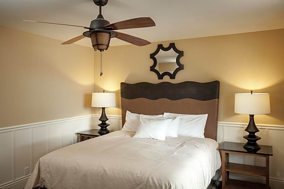Photo 1 sur 6 de Deluxe 1 King Bed