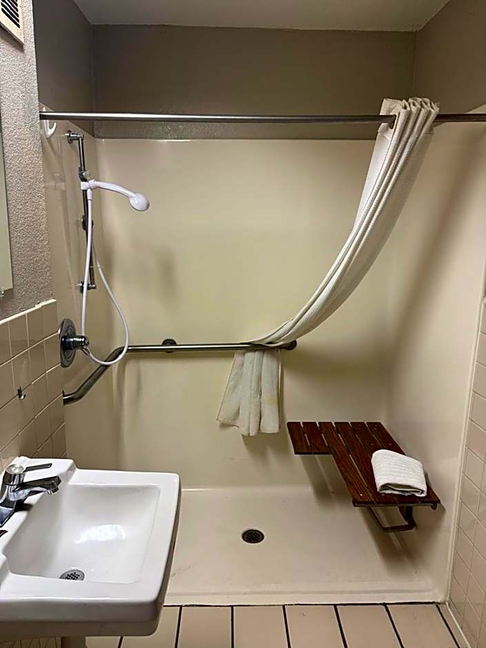 Executive Inn