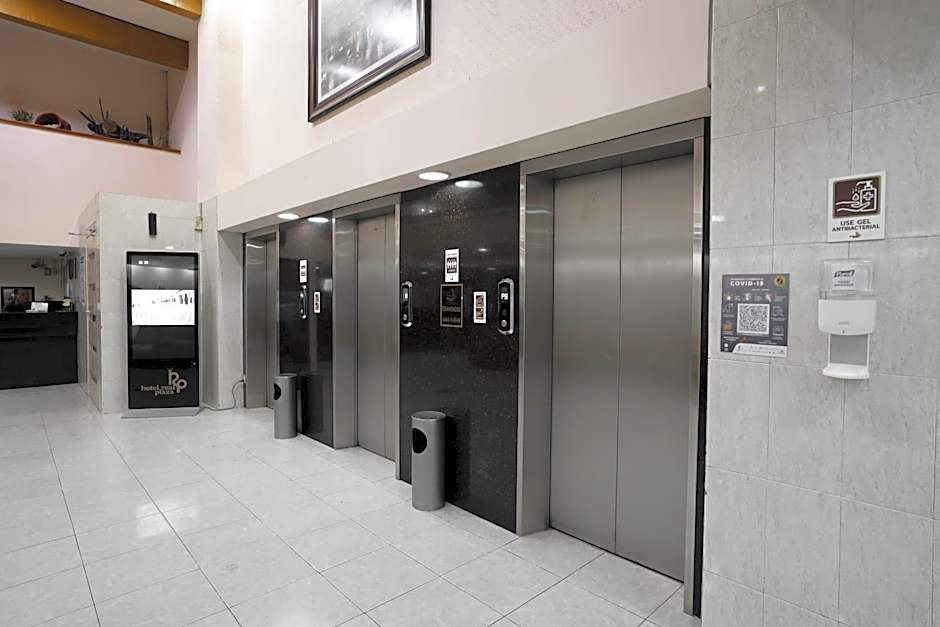 Hotel Real Plaza