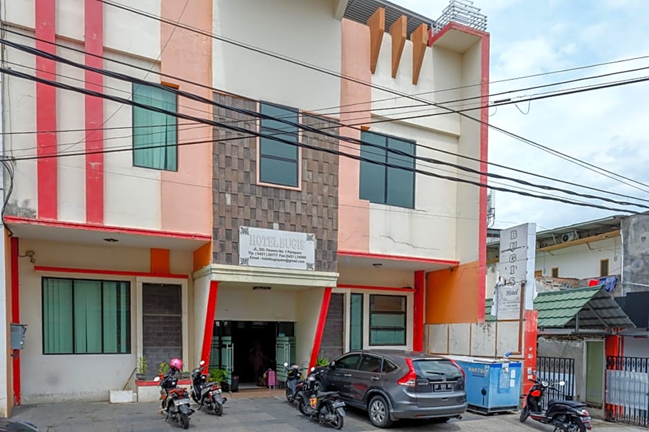 RedDoorz near Monumen Habibi Ainun