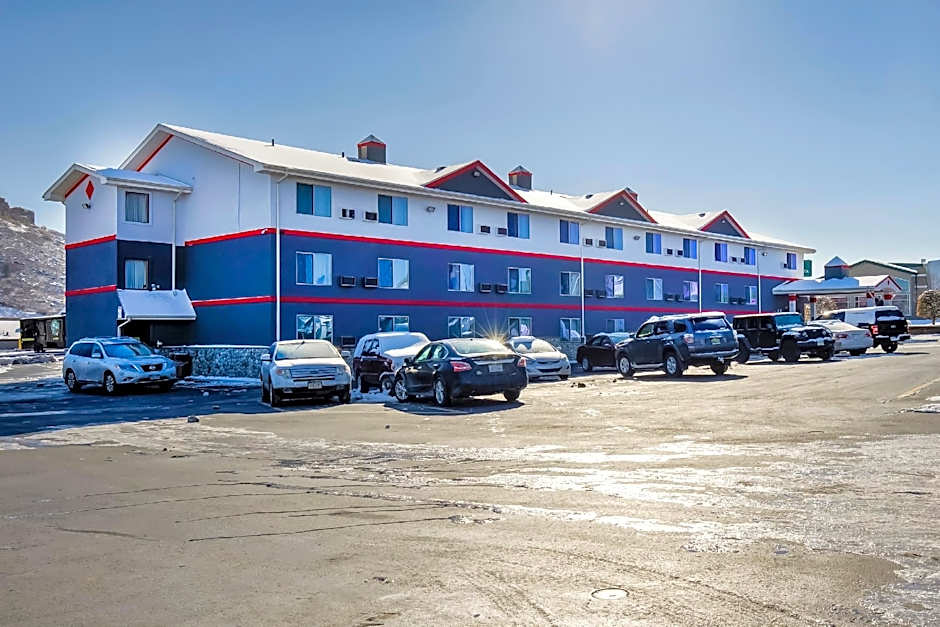 OYO Hotel Castle Rock CO Downtown
