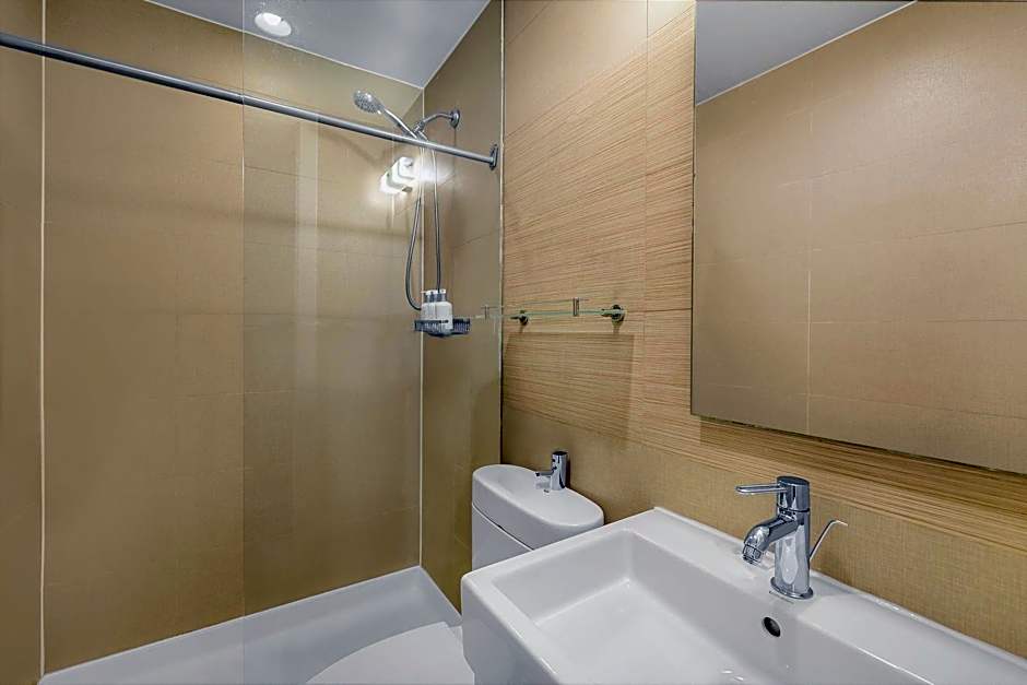 Hotel 27 by LuxUrban