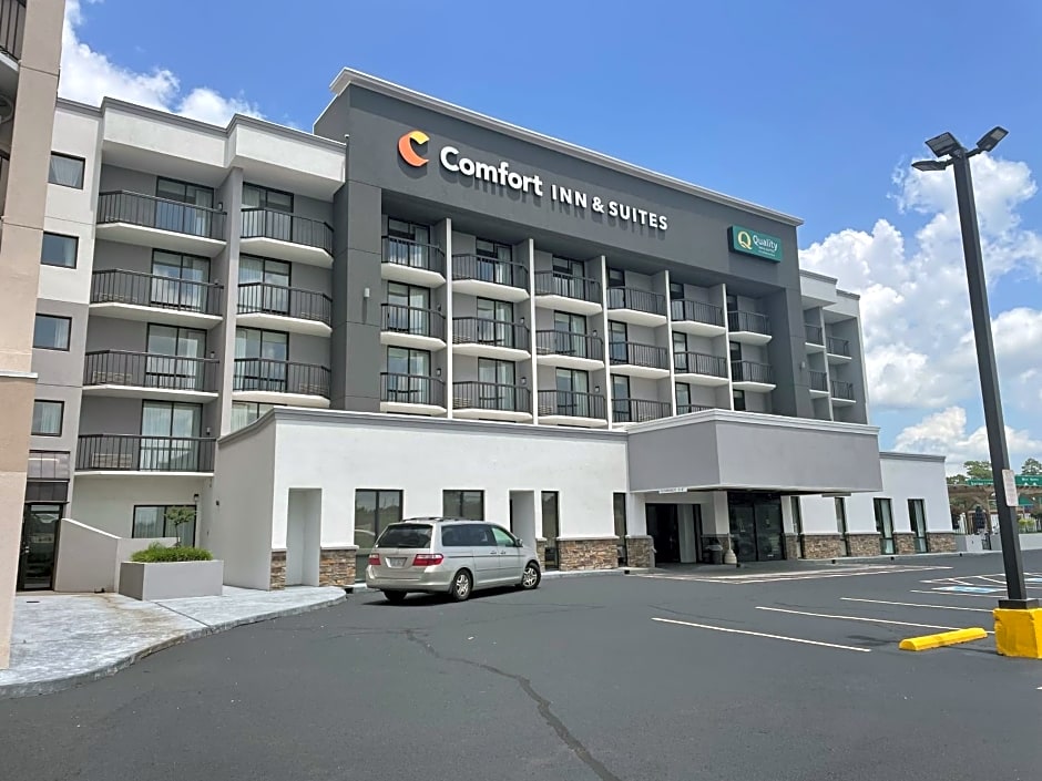 Quality Inn & Suites Spring Lake - Fayetteville near Fort Bragg