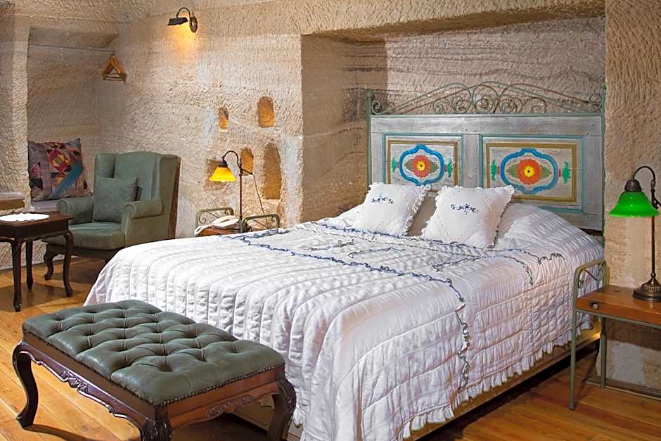 Terra Cave Hotel