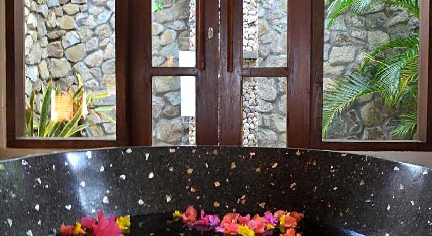 Cocotinos Hotel Sekotong Lombok