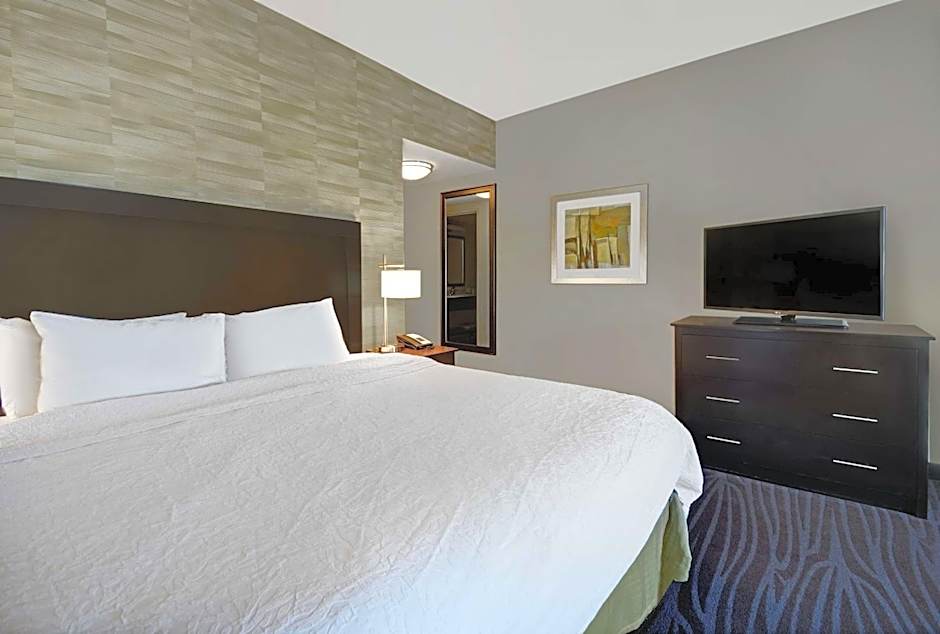 Hampton Inn By Hilton And Suites Robbinsville