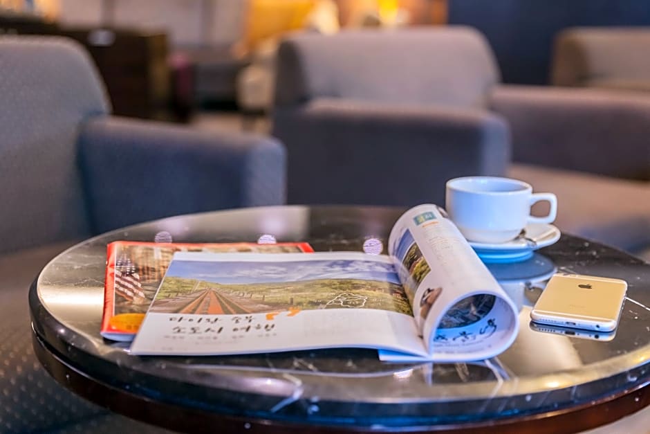 Pacific Business Hotel