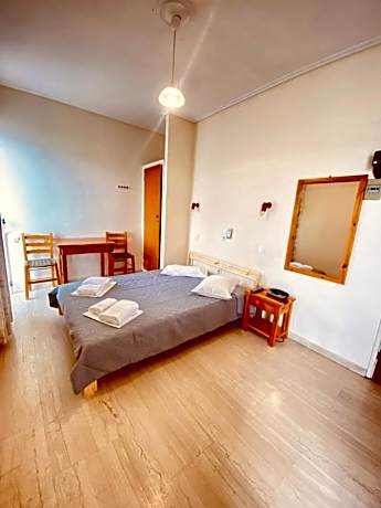 Double or Twin Room with Partial Sea View