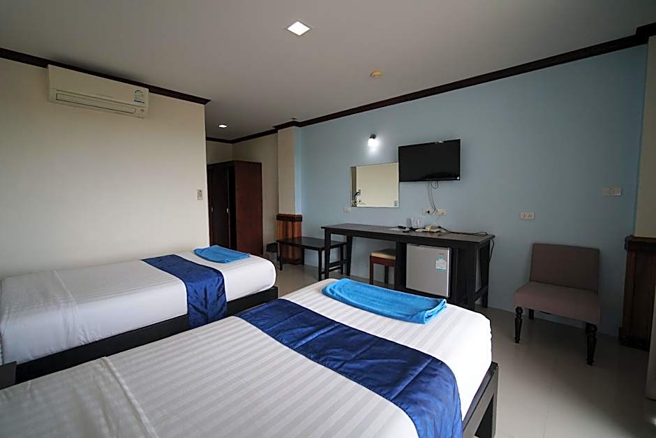 Sea Mountain Khanom Hotel