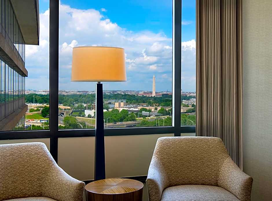 DoubleTree By Hilton Hotel Washington DC - Crystal City