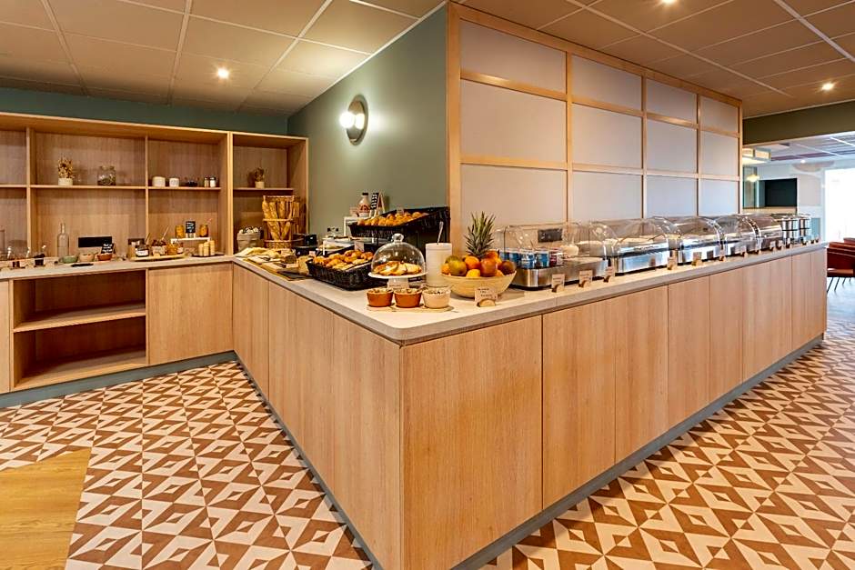 Sure Hotel by Best Western Caen Memorial