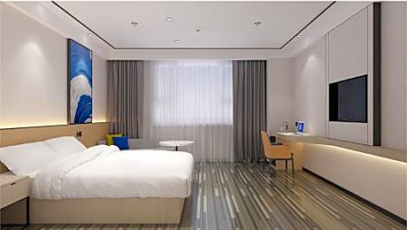 Starway Hotel Yitong City Plaza