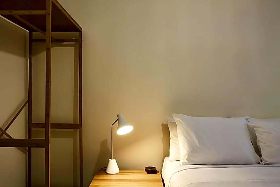 Comfort in Sandy Bay next to the Rivulet