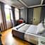 Aparthotel Old City