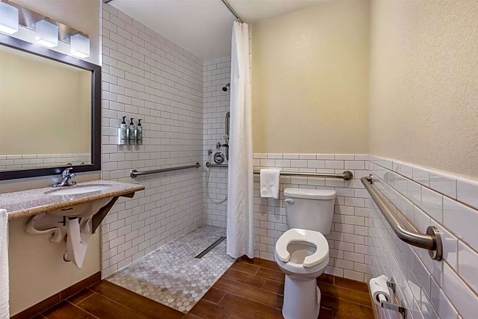 Best Western Town & Country Lodge