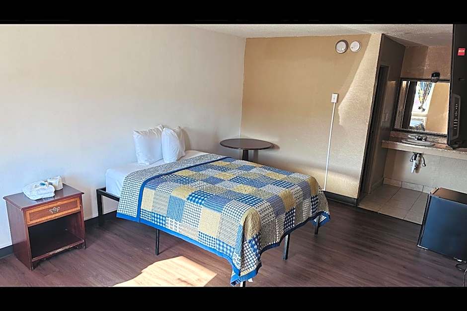 Hallmark Inn By OYO Fort Wayne