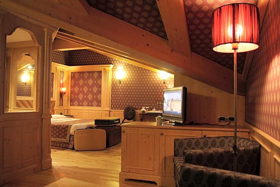 Cristal Palace Hotel