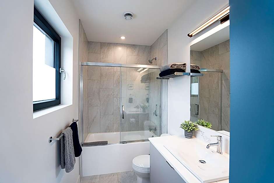 Summit Views Condo by Revelstoke Vacations